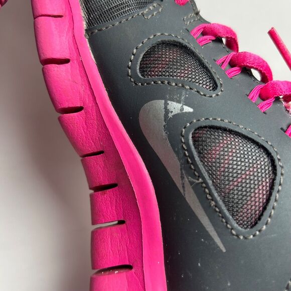 Nike Free Run 616698-001 Pre Owned Girls Size 4Y, Color Pink - Picture 6 of 10